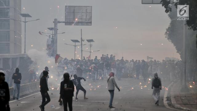 INDONESIA TAKUT? TAKUT LOCKDOWN? SIAPA AJA SIH YG TAKUT?