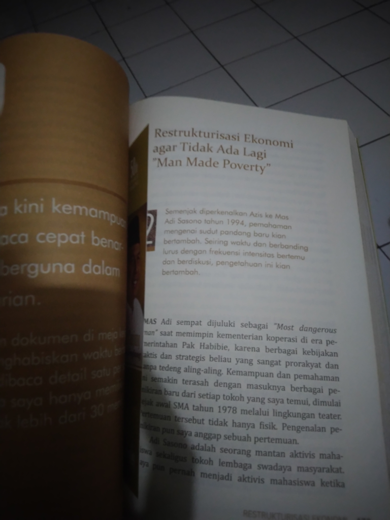 #mumpungdirumah Serunya Mainan Rubik Dan Baca Buku Biografi Di Rumah