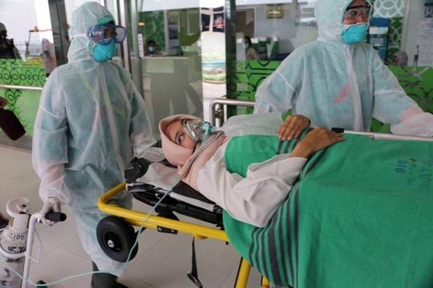 Luhut Minta Permudah Pemenuhan Alat Tes Virus Corona dari Luar Negeri