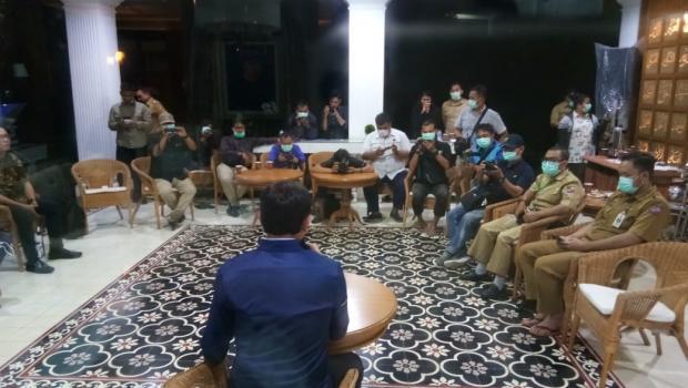 Sebelum Positif Corona, Bima Arya Konferensi Pers Tanpa Mengenakan Masker