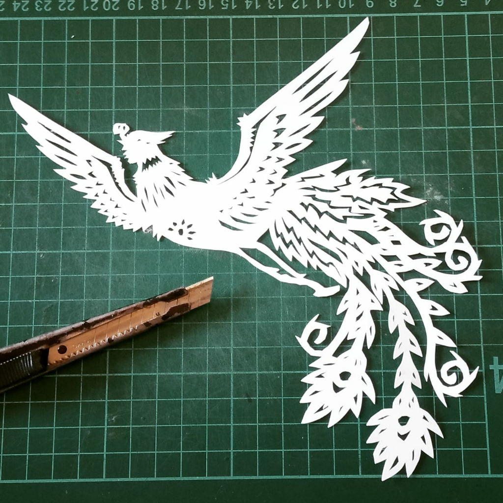 Kerajinan Tangan Paper Cut, Mumpung Di Rumah Yuk Berkreasi!!