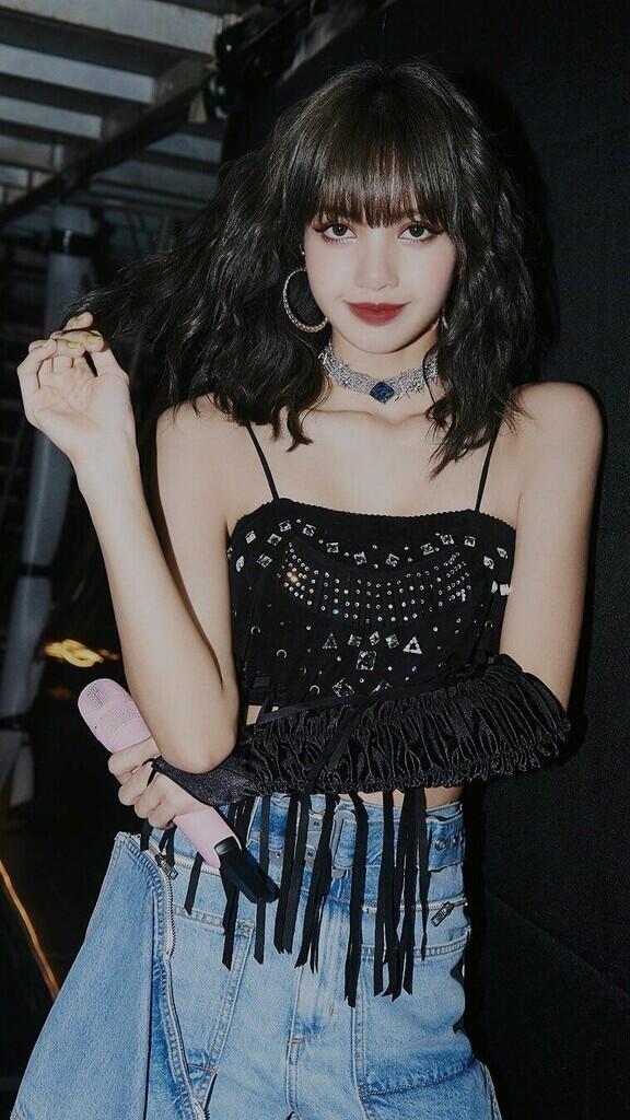 LISA BLACKPINK WAJIB DIJADIKAN SEBAGAI IDOLA! SIMAK 5 ALASANNYA