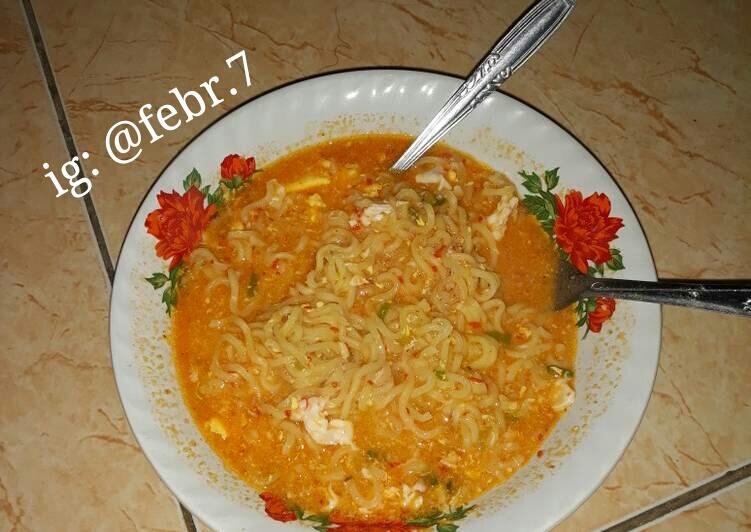 Mumpung di Rumah, Nyobain Yuk Bikin Mie Instan Seenak Bikinan Warkop