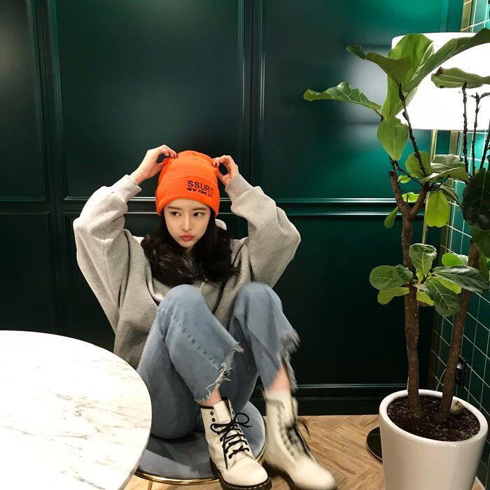 Ada Cewek Yang Dikabarkan Ikut Nganterin Seungri Saat Wamil. Yoo Hye Won Lagi Nih?