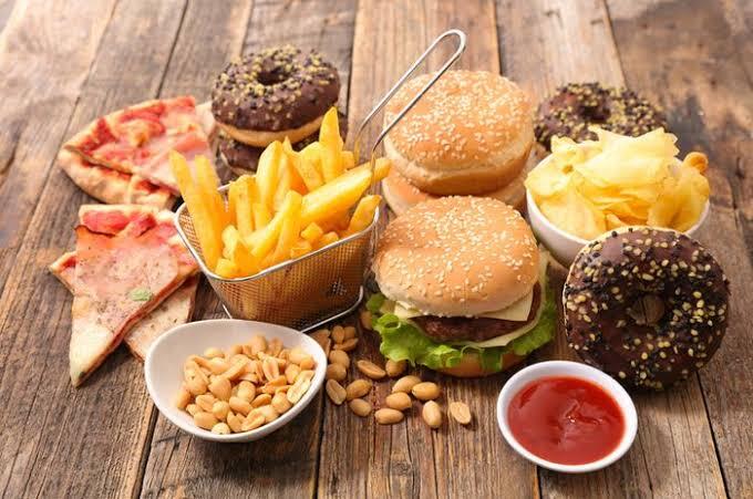 Hati-Hati, Junk Food Malah Buat Imunitas Tubuh Anda Melemah Loh