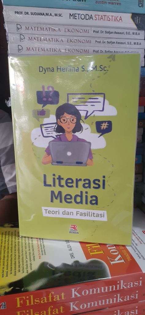 BUKU LITERASI MEDIA