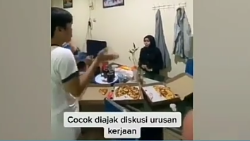 Curhatan Cowok Tentang Pacar yang Tuna Rungu, Bikin Netizen Cemburu dan Terharu!