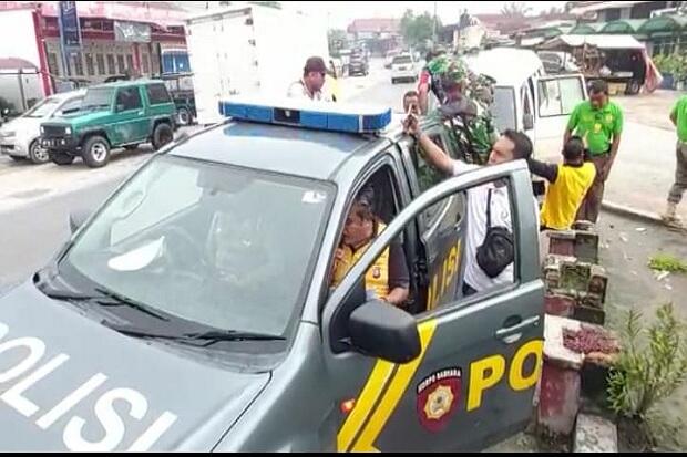 Polri-TNI Riau Blusukan ke Pasar dan Kampung Sosialisasi Bahaya Corona