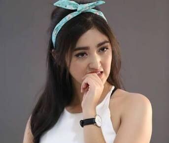 Deretan Pasangan Artis Di Atas Ranjang, VIRAL GUYS !!