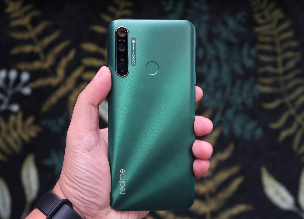 Inilah 5 Smartphone Terbaik di Bawah 2 Juta Rupiah (Maret 2020)