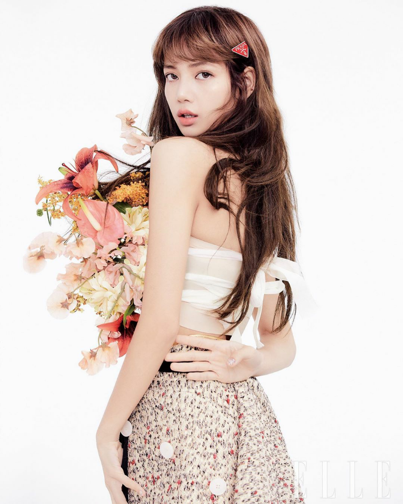 Beginilah Cantiknya Lisa Blackpink Saat Jadi Model Majalah.