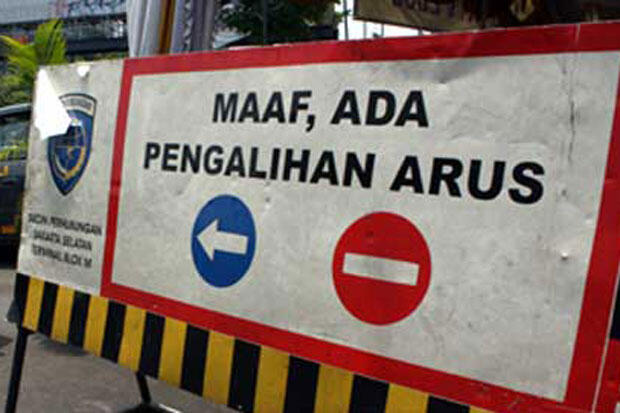DKI Gelar Penyemprotan Desinfektan, Polda Metro Lakukan Rekayasa Lalin