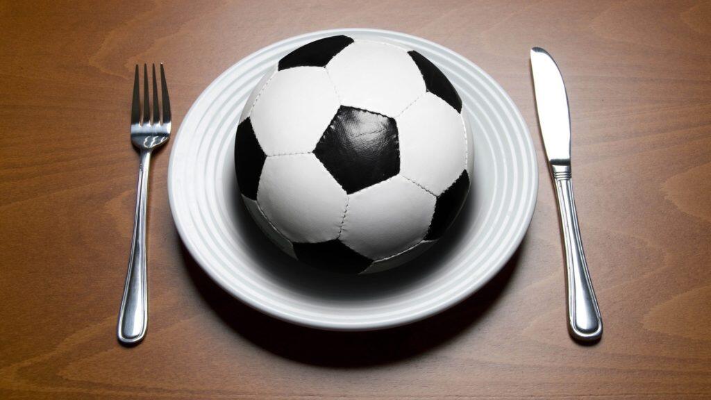 Efek Makanan dan Sepatu Olahraga Futsal/Sepakbola dari Pandangan Kesehatan