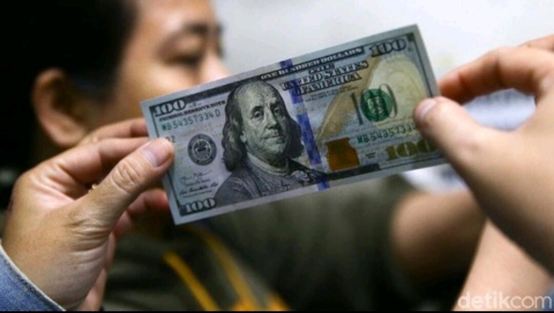 Dolar AS Tembus Rp 16.000 Bikin Heboh