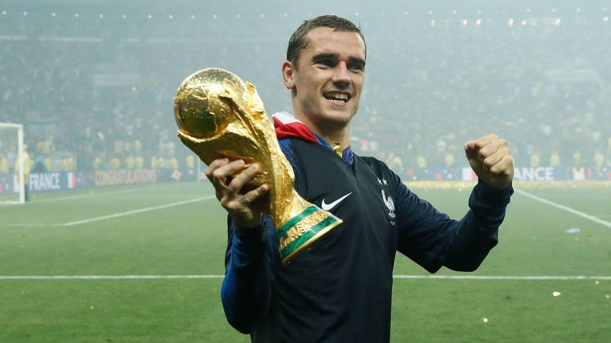 Antoine Griezmann: Dikejar lalu Diobral Karena Virus Corona