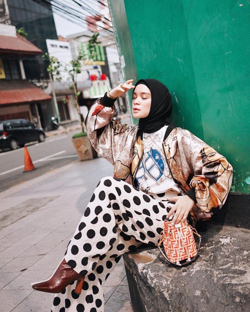 Tabrak Warna dan Motif Hasilkan OOTD yang Super Kece! | KASKUS