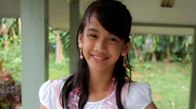 Dari Kecil Sampai Dewasa, Dea Anisa Tetap Imuet!