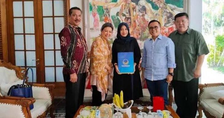 Di Tengah Wabah Corona, Bupati Anas Dampingi Istri Terima Rekom Bacabup Banyuwangi