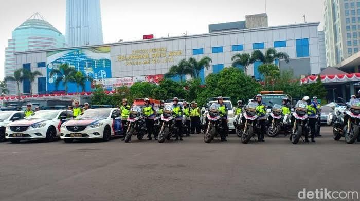 Di Tengah Wabah Corona Polisi Masih Razia, Perlahan Pedagang Mulai Sepi Pembeli