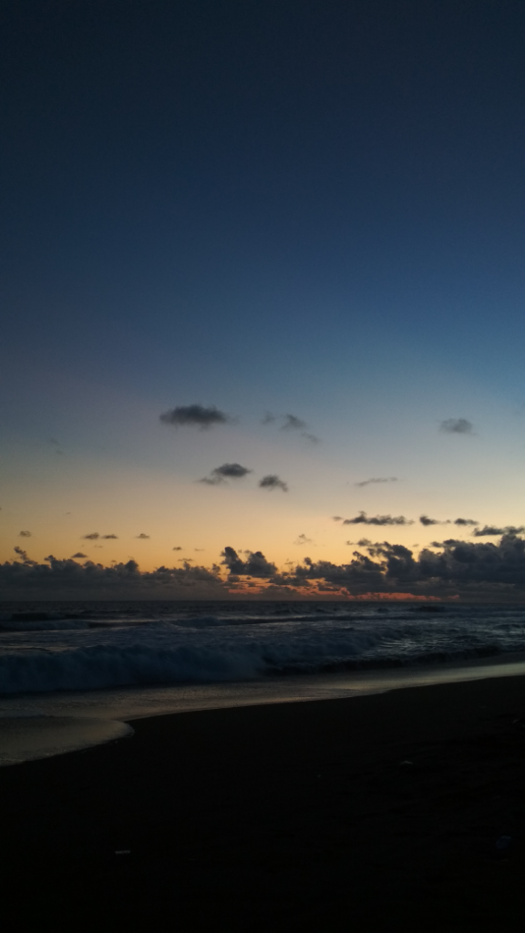 Indahnya Sunset Di Pantai Jetis