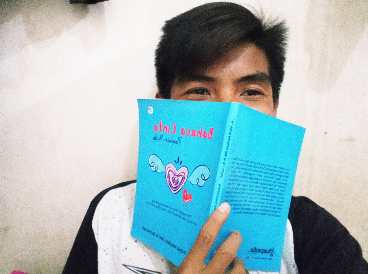 Gabut #dirumahaja? Yuk Baca Buku Karya Sendiri!