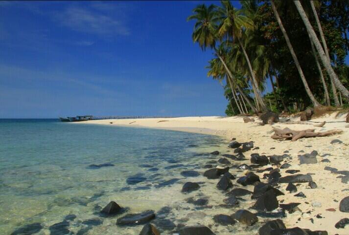 8 Pulau yang Wajib Dikunjungi Di kalimantan Barat