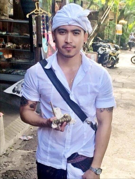 Viral Melasti di Medsos, Bendesa Lembeng Minta Maaf ke Gubernur Koster