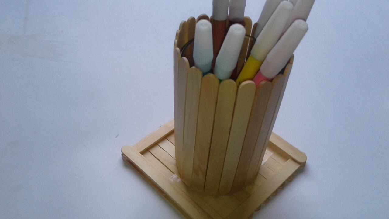 Mumpung Dirumah, Yuk Bikin Kerajinan Tempat Pensil Dari Stik Es Krim Gan!