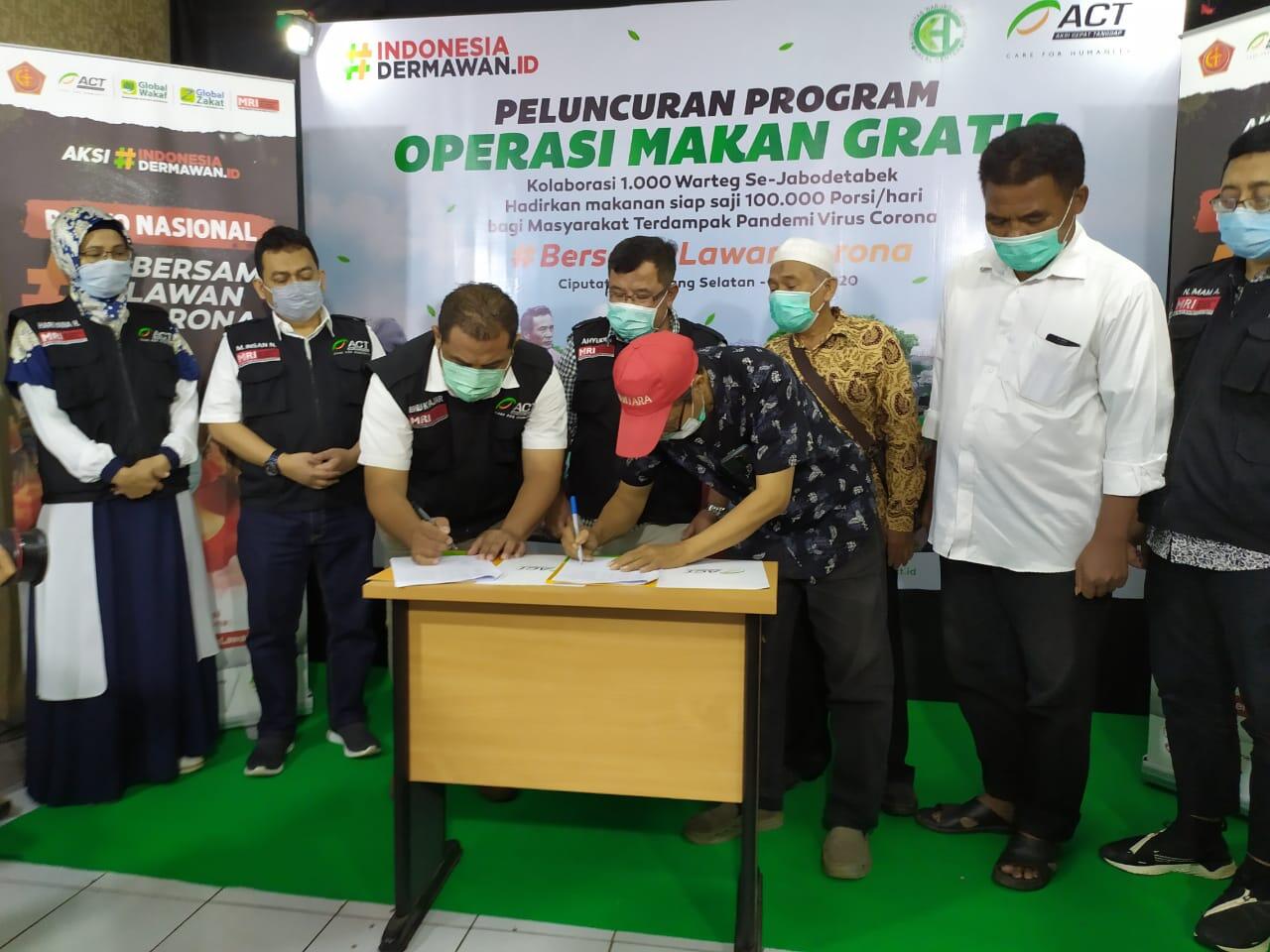 Kolaborasi 1.000 Warteg Sajikan Makanan Gratis Setiap Hari