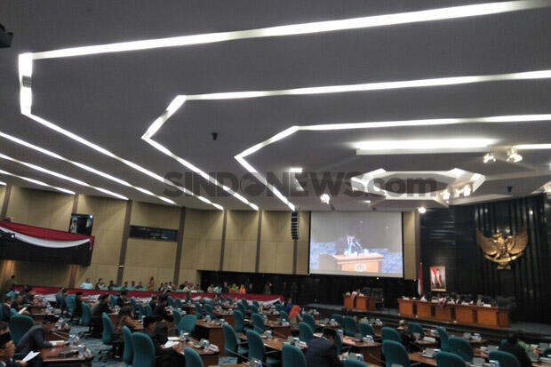 Masyarakat Dilarang Berkerumun, DPRD Justru Ngotot Gelar Pemilihan Wagub DKI