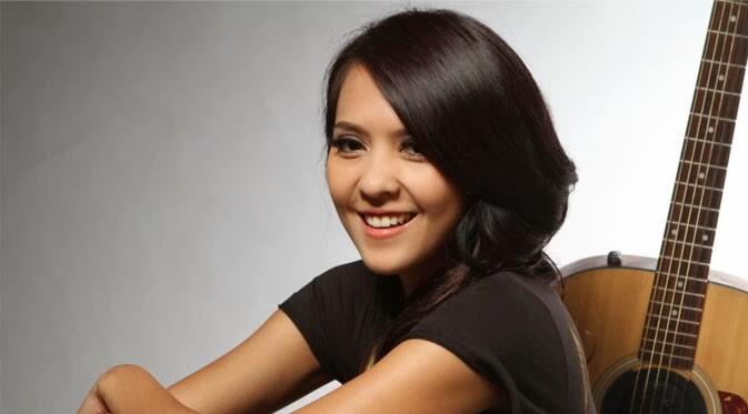 Mengenal Chicco Jerico dan Lala Karmela, Dua Pemeran Utama Di Film Bukaan 8!