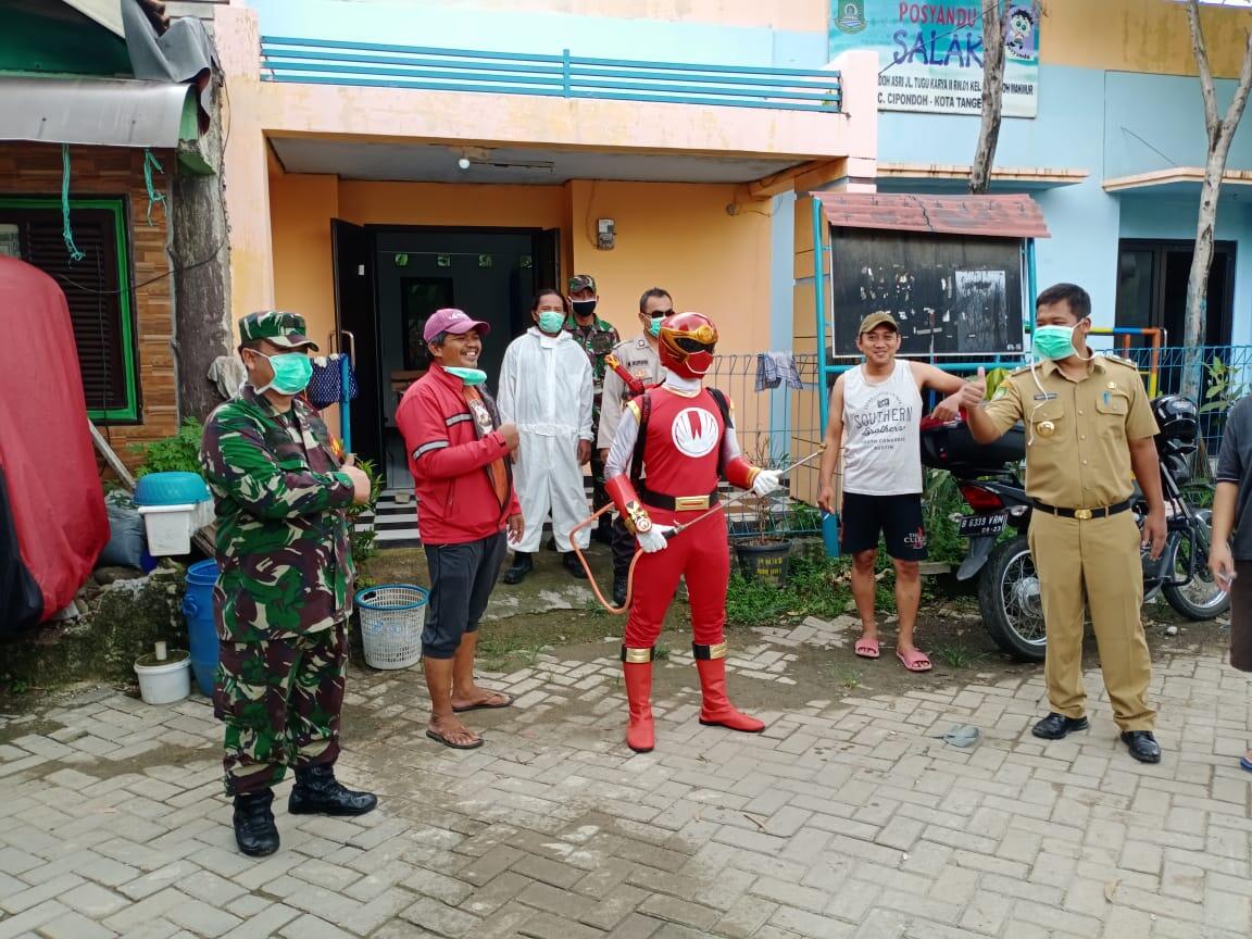 Power Rangers, Basmi Corona di Cipondoh Makmur