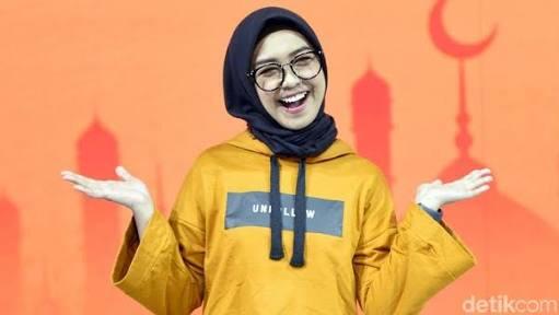 5 Fakta Ria Ricis Ditegur Tetangganya