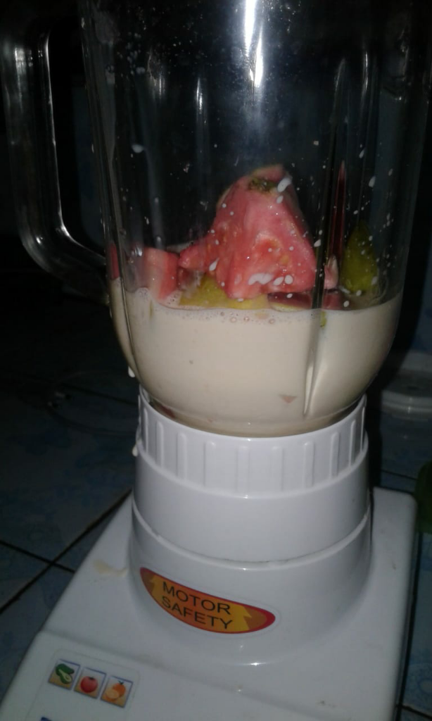 Mumpung di Rumah! Bikin Smoothies Jambu, Demi Tingkatkan Imunitas Hadapi Corona