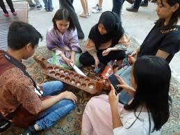 Mengenang Masa Lalu Lewat Permainan Tradisional