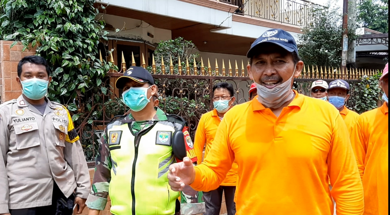 Penyemprotan Disinfectant RW 020 Jatimakmur Pondok Gede Bekasi