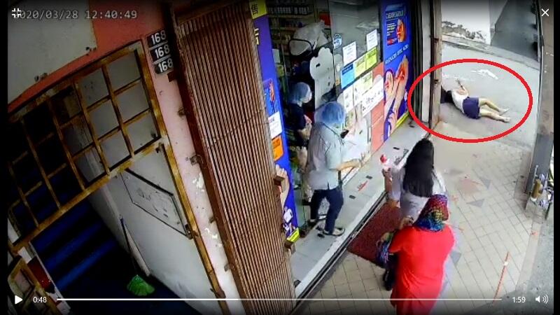 Terekam CCTV !, Lagi Antri Beli Masker, "WANITA" Ini Malah Dijambret !