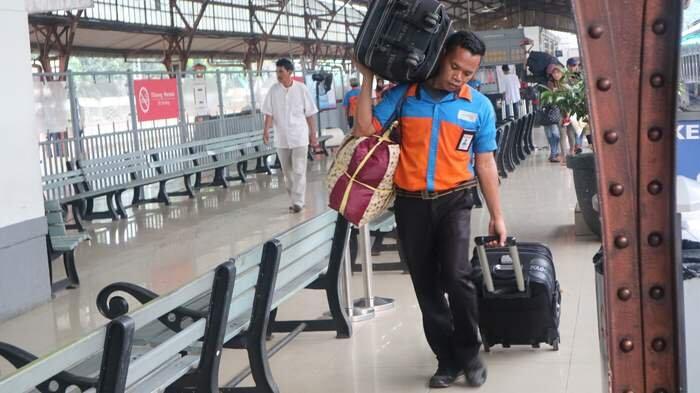 6 Pekerjaan Yang Babak Belur Karena Kebijakan WFH (Work From Home) &amp; Stay At Home