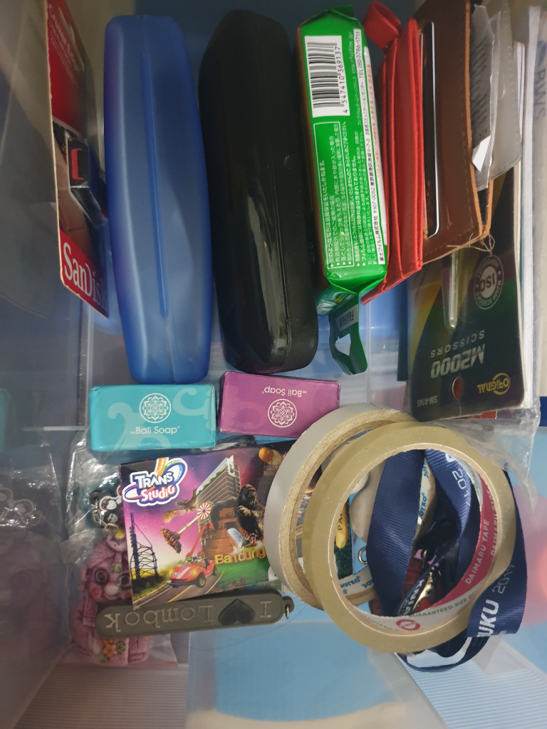 Mempraktekan beberes ala marie kondo
