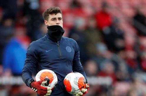 Chelsea Jual Kepa, Setuju? Ini Kata Kiper "Legend" The Blues dan Man United