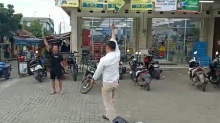Nekat Acungkan Pisau Ke Polisi, Ini Yang Terjadi !!!