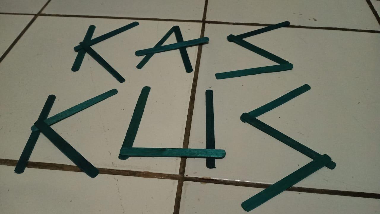 #mumpungdirumah - Kegiatan Menyusun Stik Eskrim