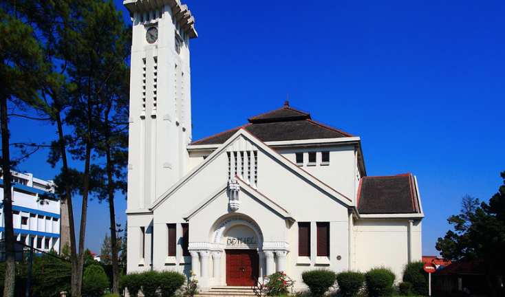 Pendeta Gereja Bethel Bandung yang Tularkan Corona ke 226 Jemaat, Meninggal