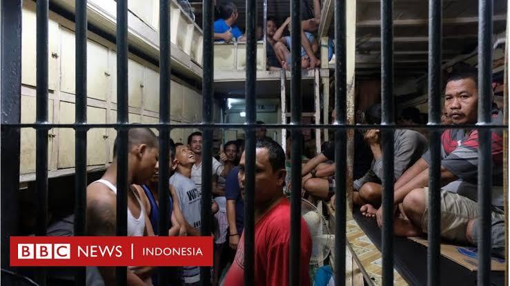 Roro Fitria Bebas, Tapi Saipul Jamil Kok Ga Ikutan? Tidak Selamanya Corona Menakutkan