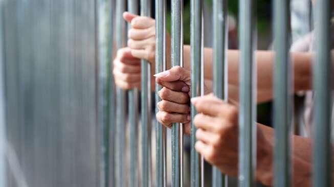 Hati-hati, Tertangkap saat Keluyuran Ditengah Corona Bisa Dipenjara 4 Bulan