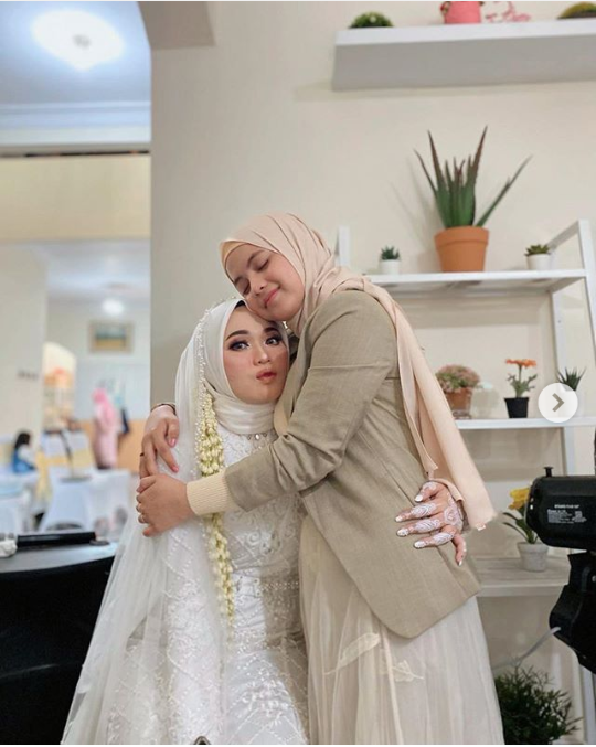 Putri Isnari Dan Annisa Rahman Berhasil Mewujudkan Keinginan Para Penggemar Mereka