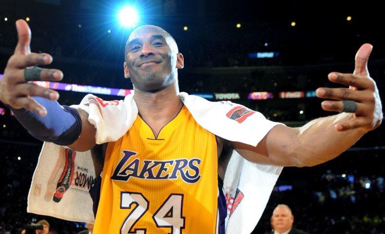 Wow, Handuk Bekas Kobe Bryant Laku Lebih dari Setengah Miliar Rupiah