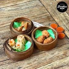 Dimsum siomay udang ayam ala Kober mie setan Jember