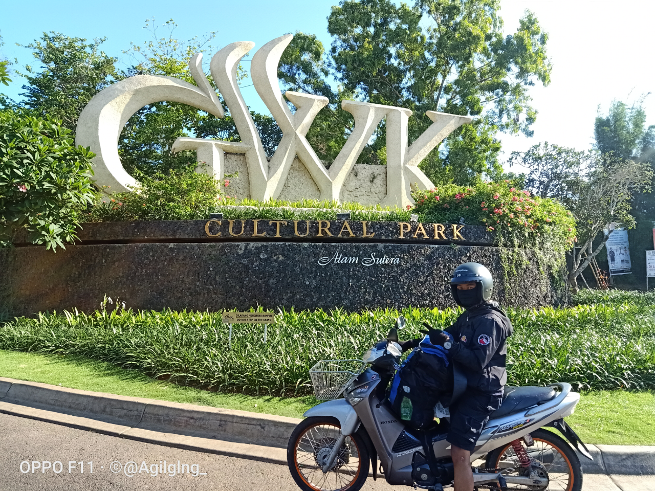 TOURING PERTAMAKALI LANGSUNG KE BALI PAKAI SUPRA 125!
