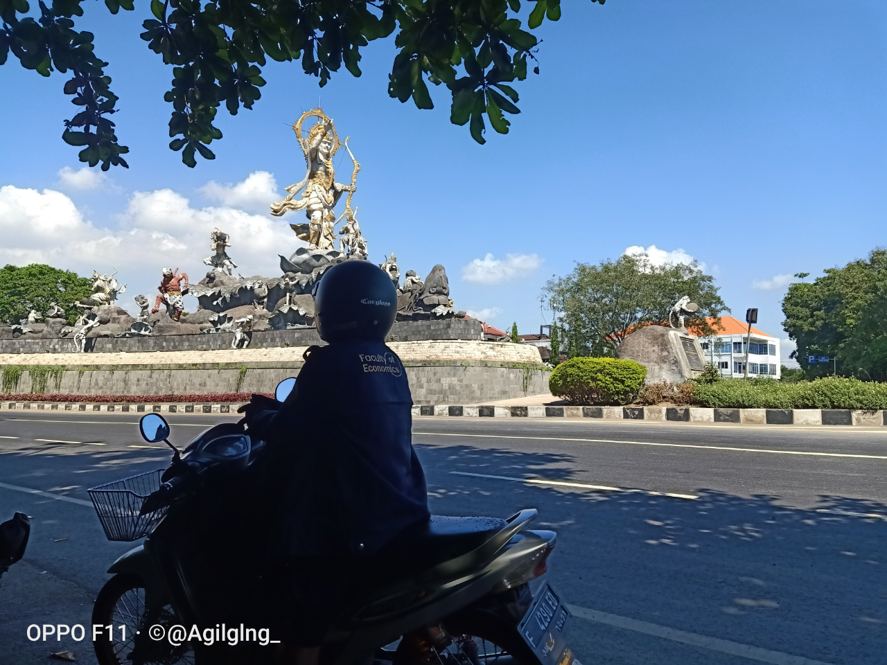 TOURING PERTAMAKALI LANGSUNG KE BALI PAKAI SUPRA 125!
